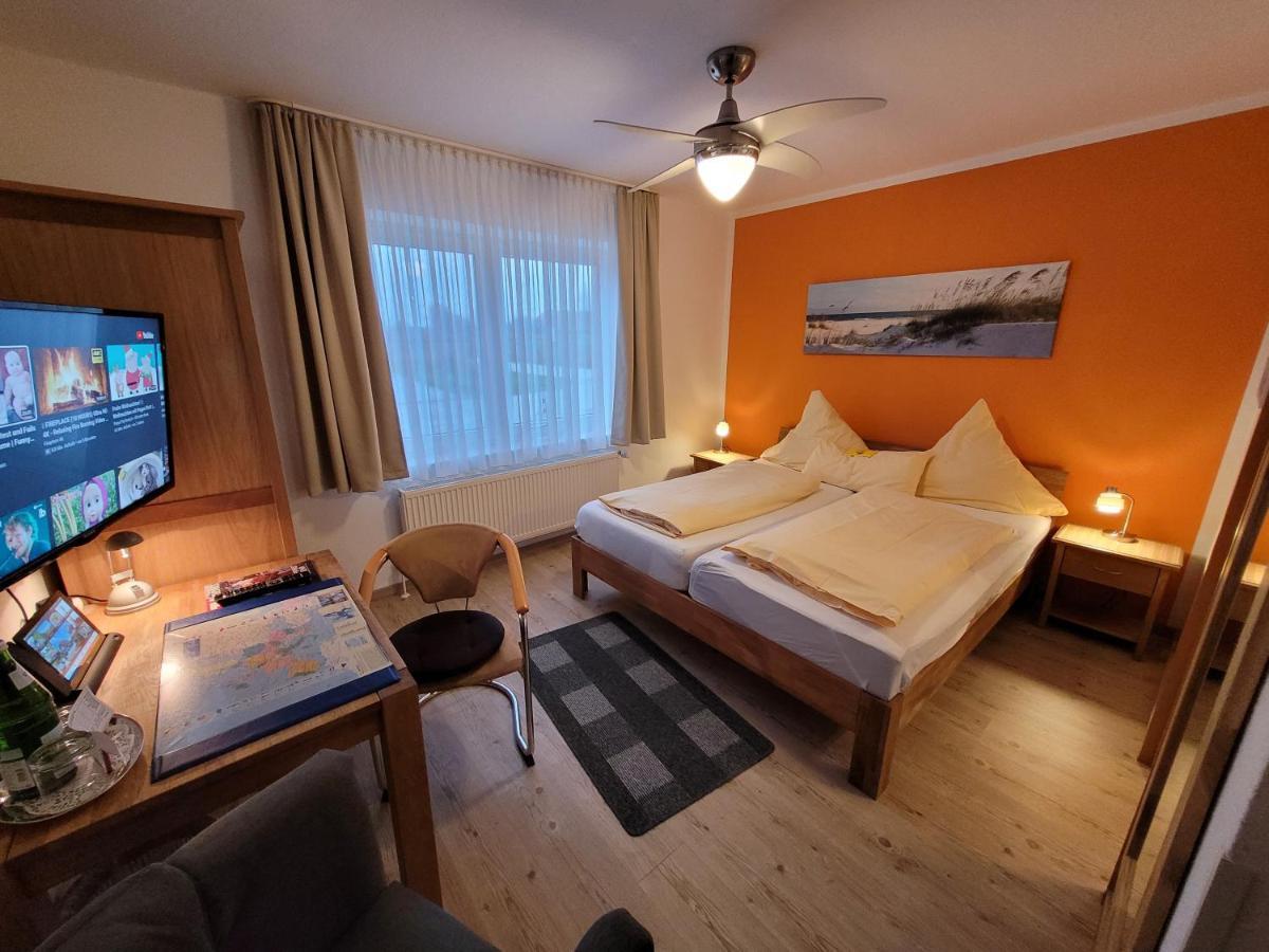 Krummhörn Naturwert Hotel Garni Ursula מראה חיצוני תמונה