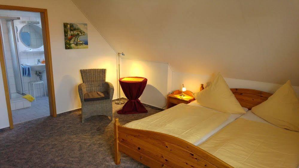 Krummhörn Naturwert Hotel Garni Ursula מראה חיצוני תמונה