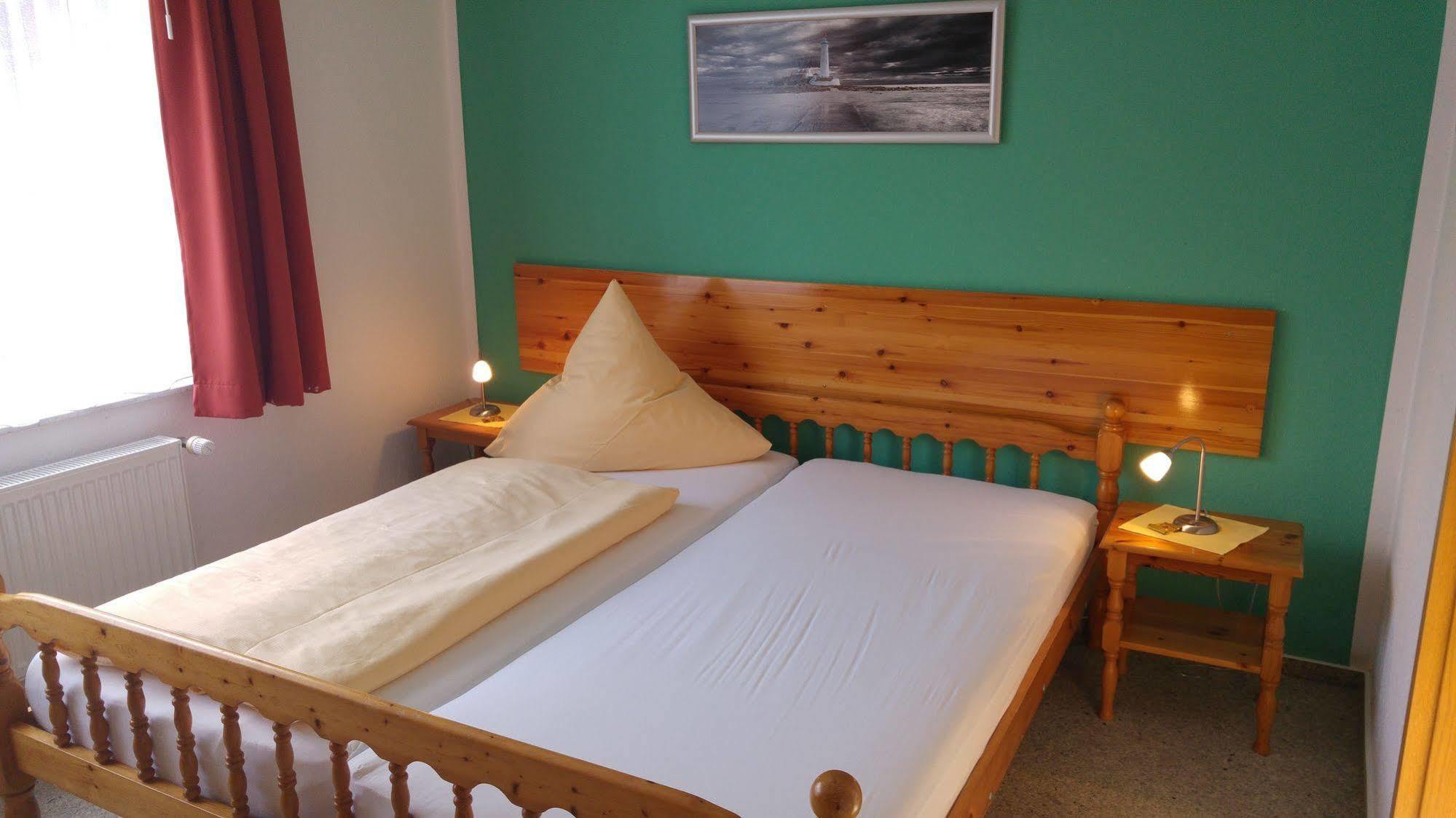 Krummhörn Naturwert Hotel Garni Ursula מראה חיצוני תמונה